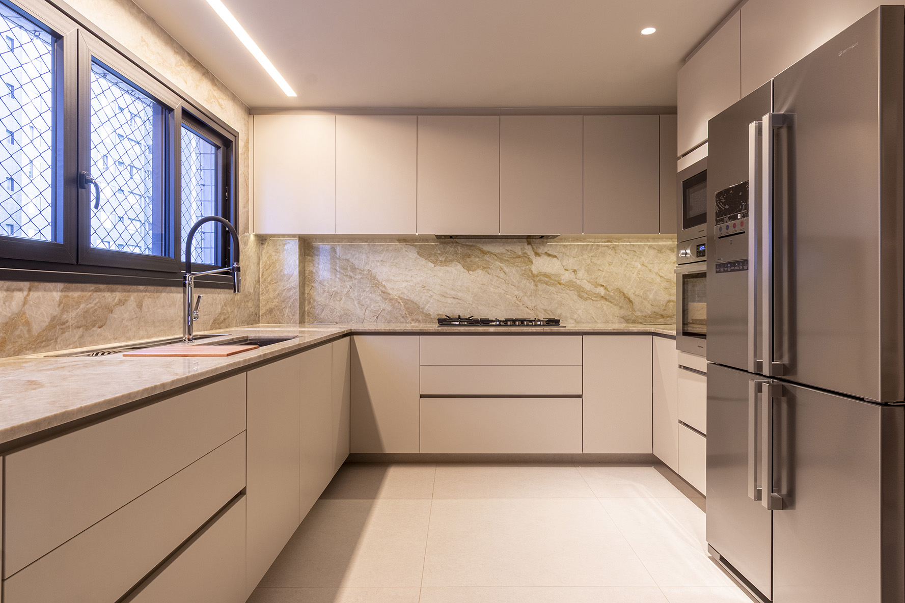 Materiais mais usados em móveis de luxo